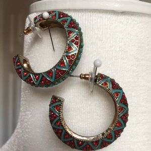 Very cool earrings in red & turquoise